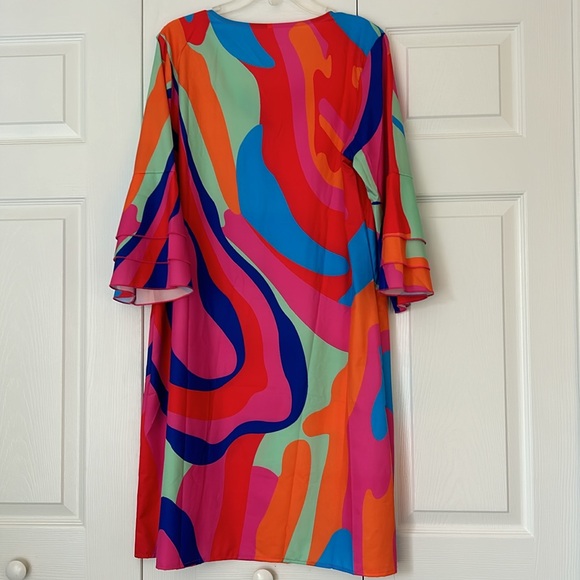 Never worn dress - Picture 6 of 8